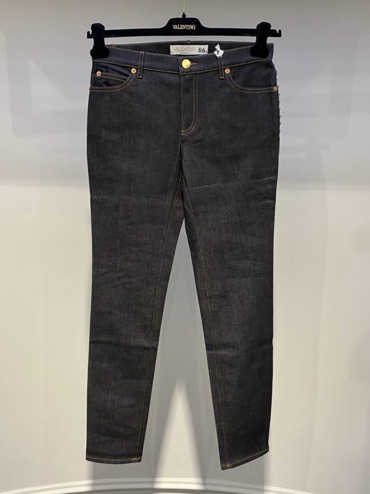 Джинсы Valentino смотреть фото