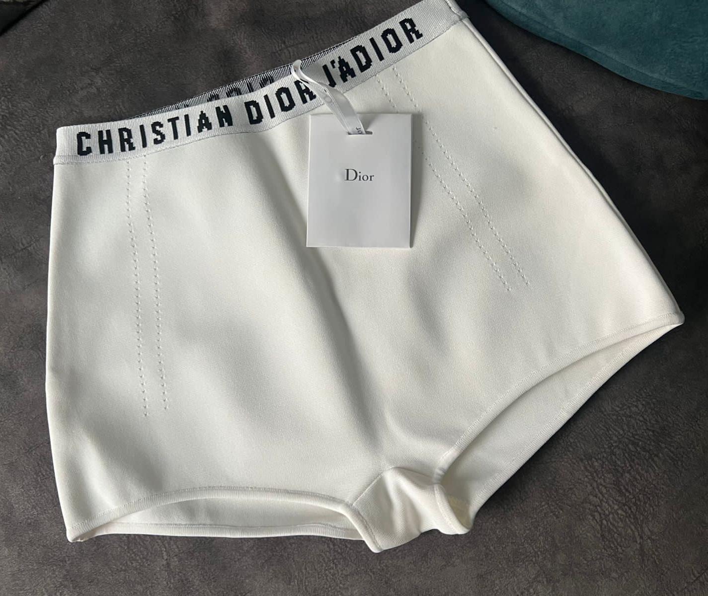 Трусики-шорты Christian Dior смотреть фото