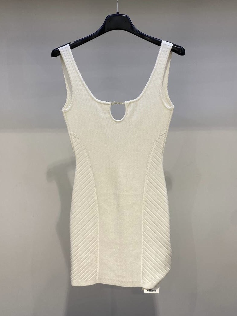 Платье Jacquemus смотреть фото