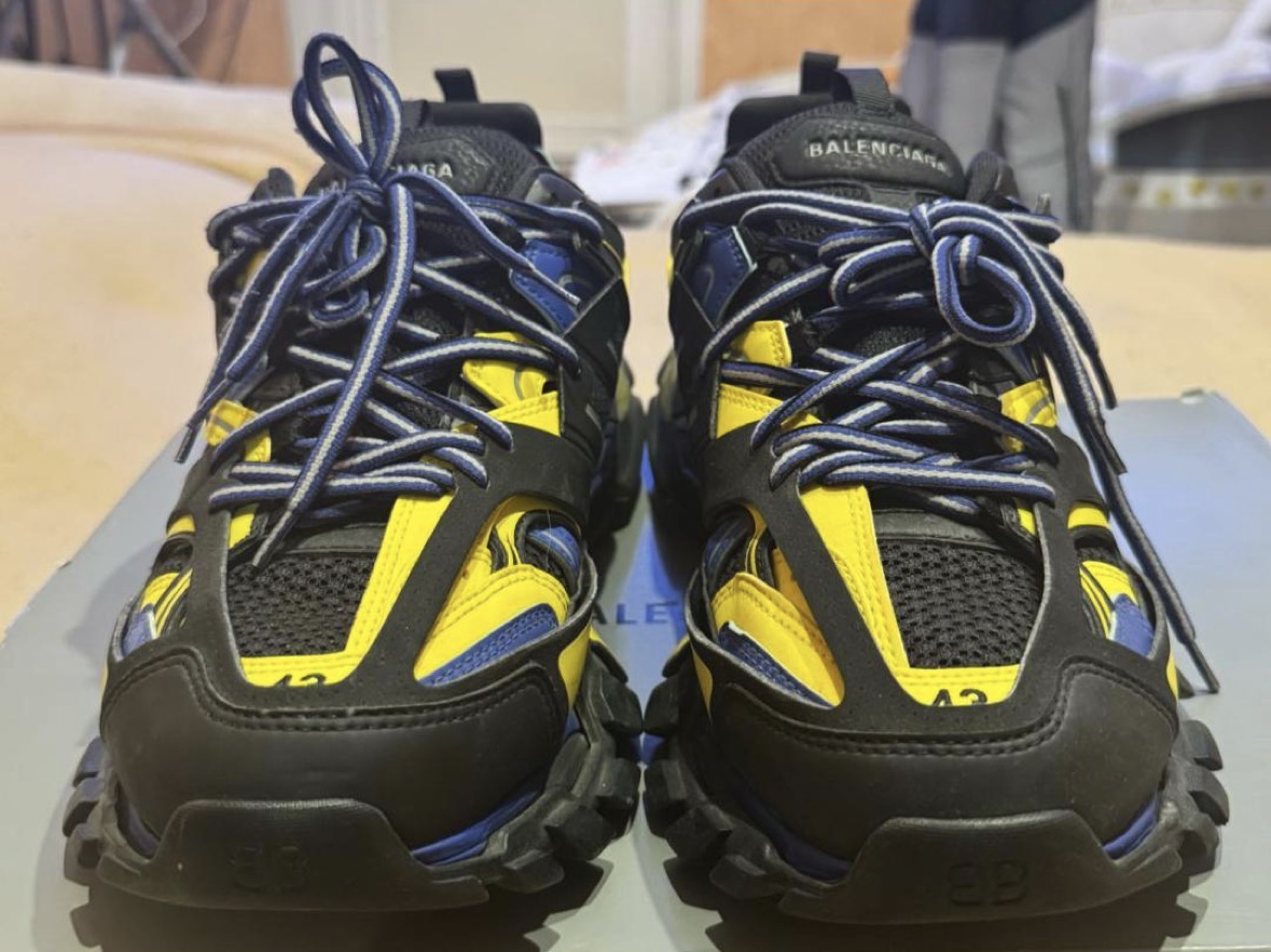 Кроссовки смотреть фото