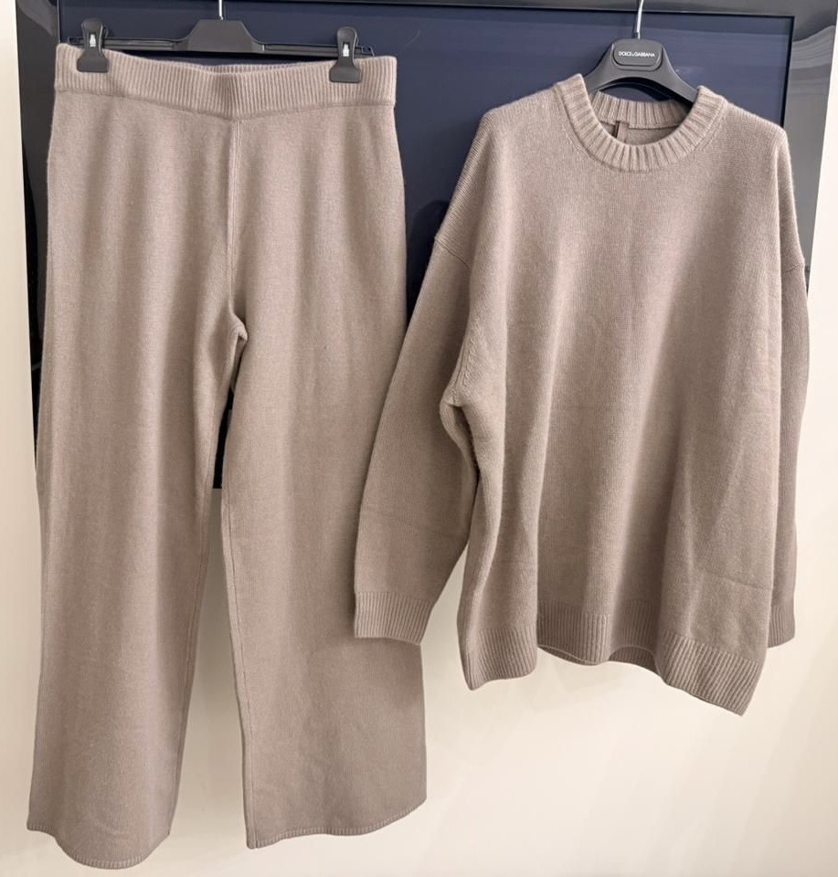 Костюм Skims смотреть фото