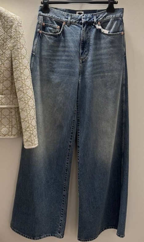 Джинсы Christian Dior смотреть фото