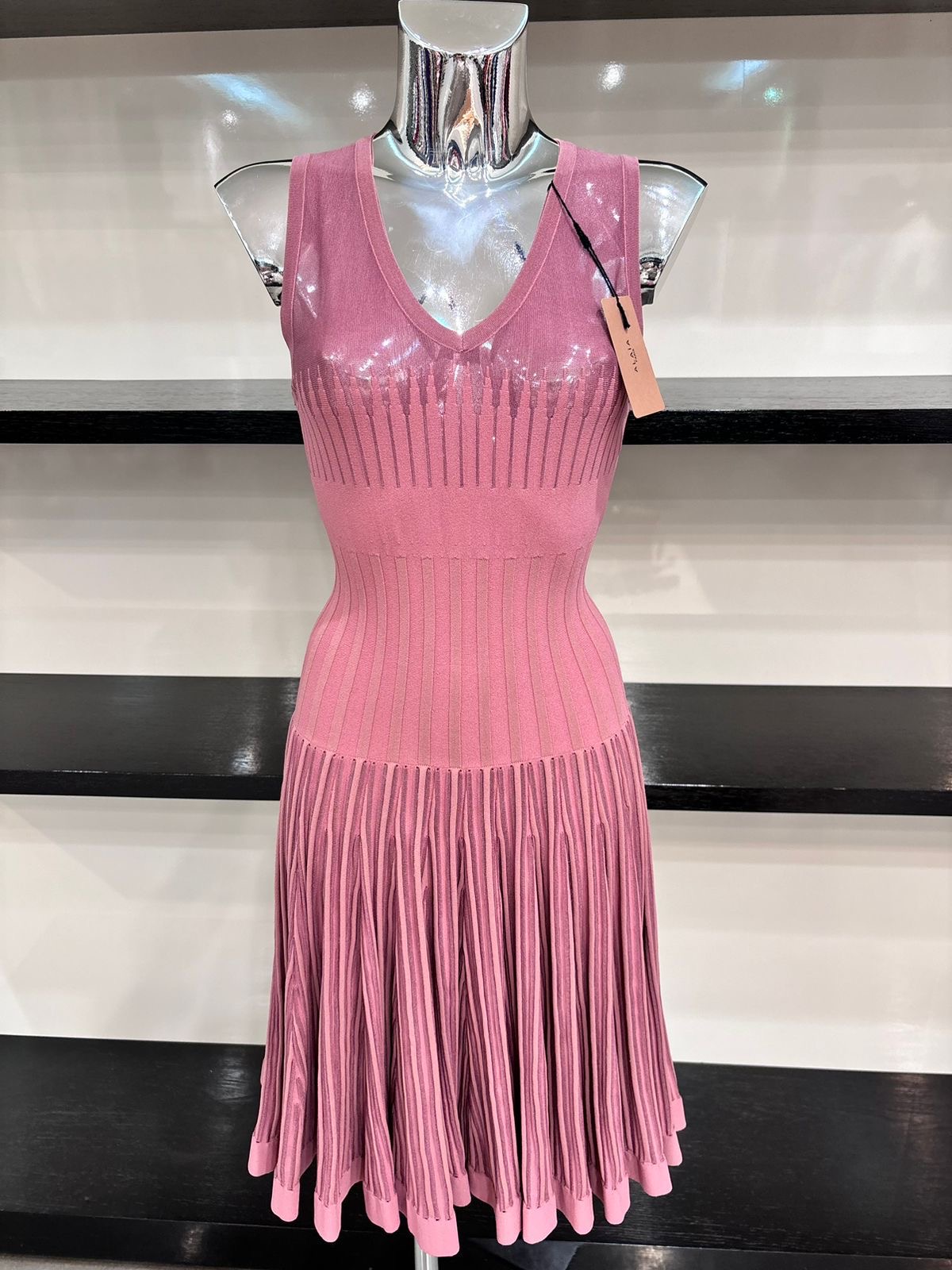 Платье ALAÏA смотреть фото