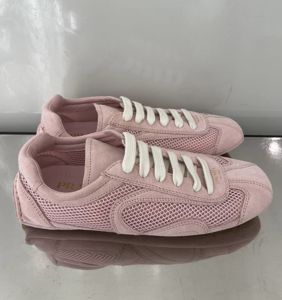 Кроссовки смотреть фото