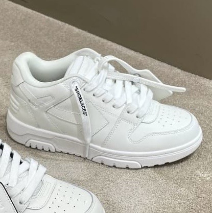 Кроссовки смотреть фото