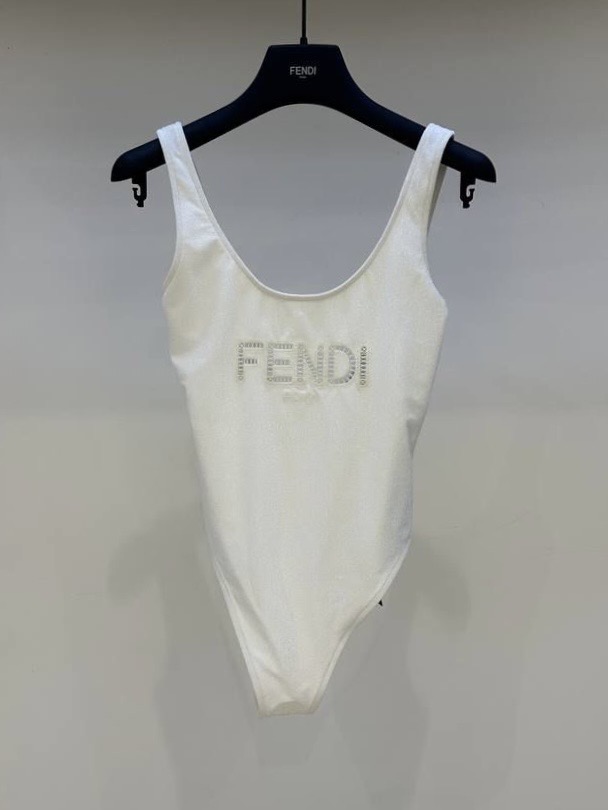 Купальник Fendi смотреть фото