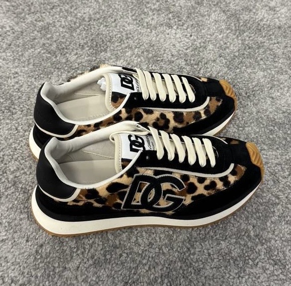 Кроссовки смотреть фото