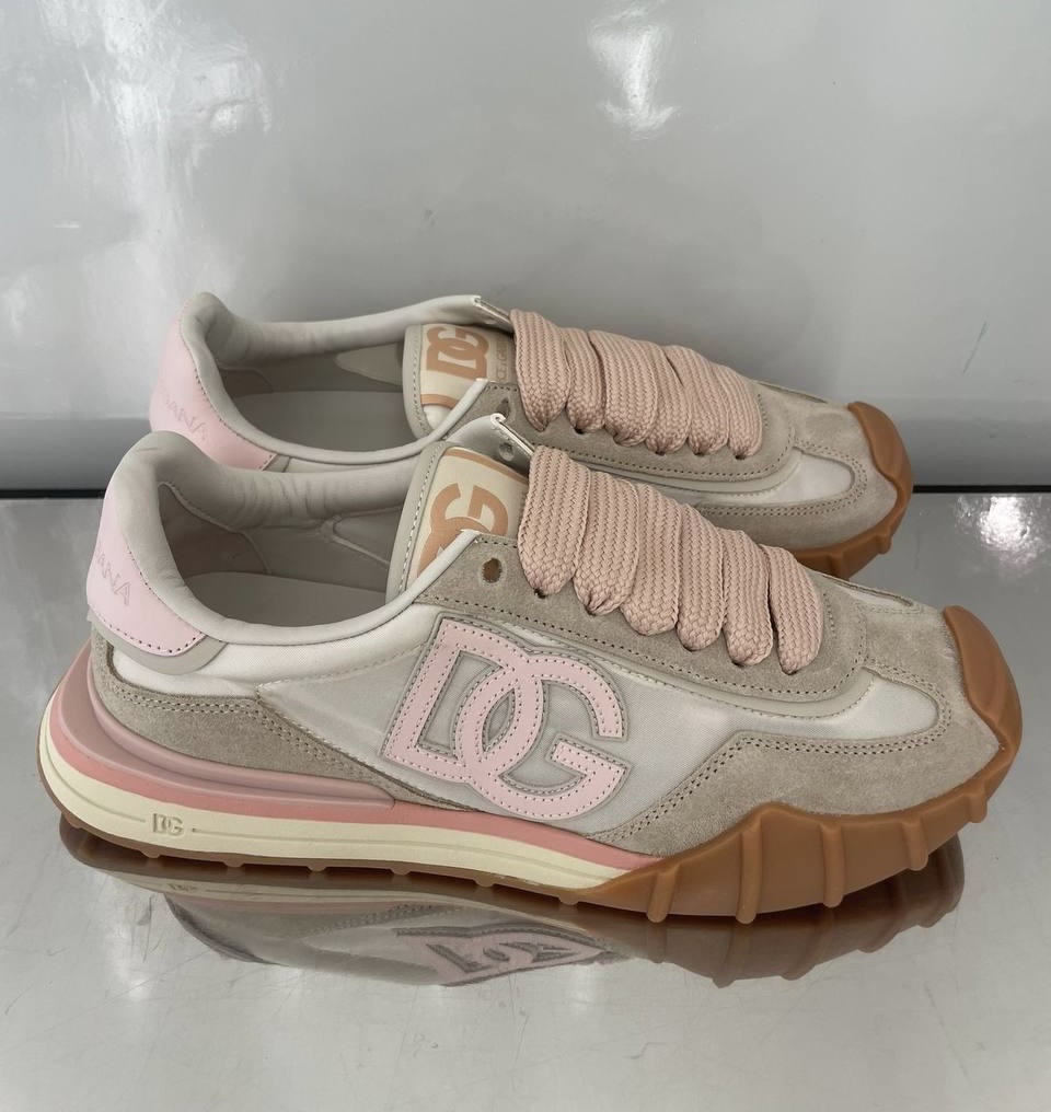 Кроссовки смотреть фото