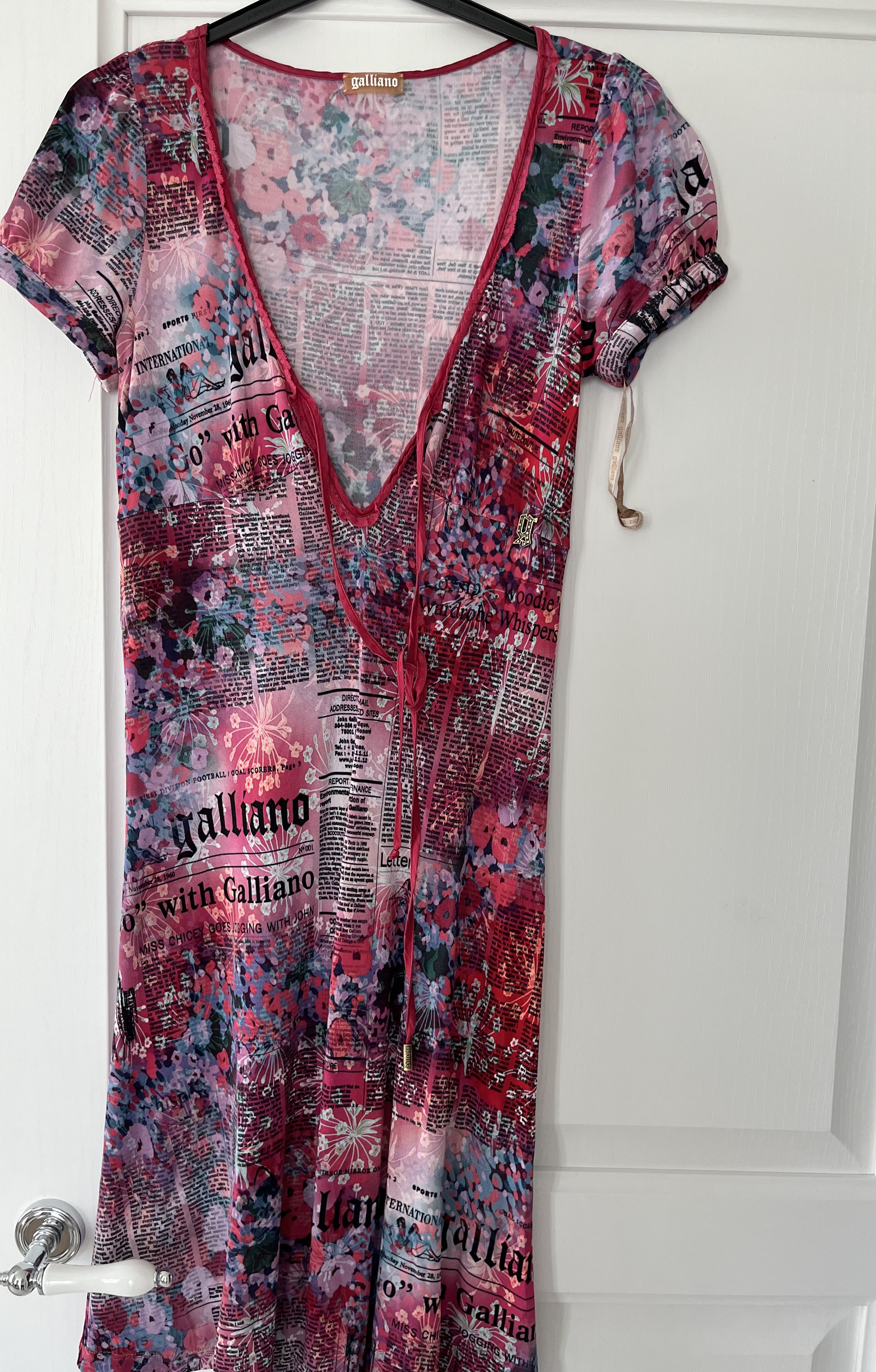 Платье John Galliano смотреть фото