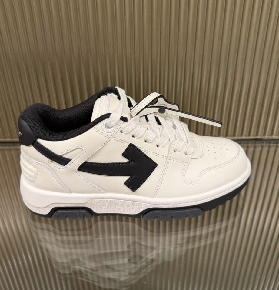 Кроссовки смотреть фото