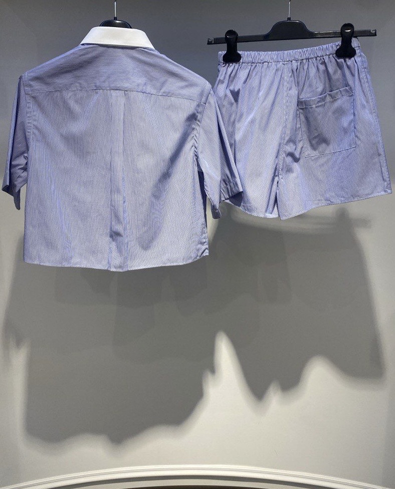 Костюм Sporty&Rich смотреть фото