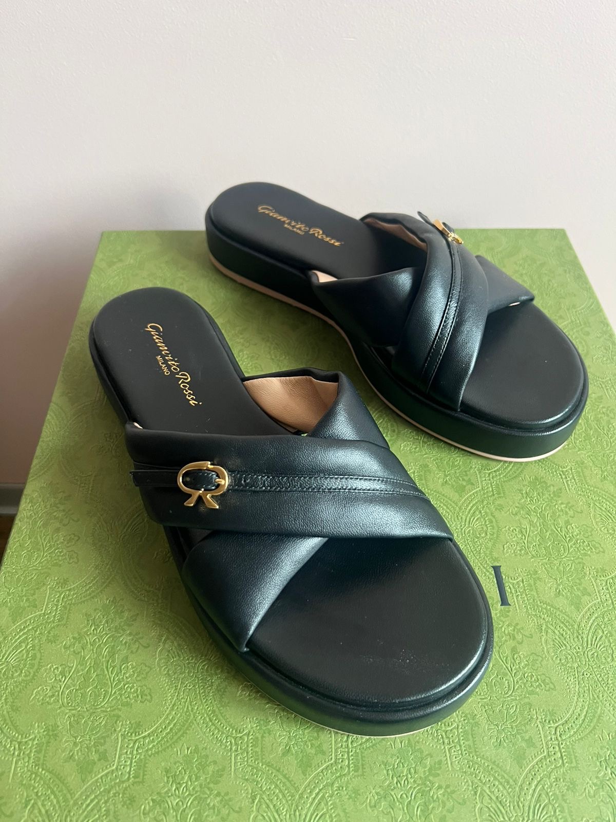 Шлёпки смотреть фото