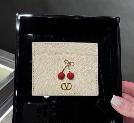 Картхолдер смотреть фото