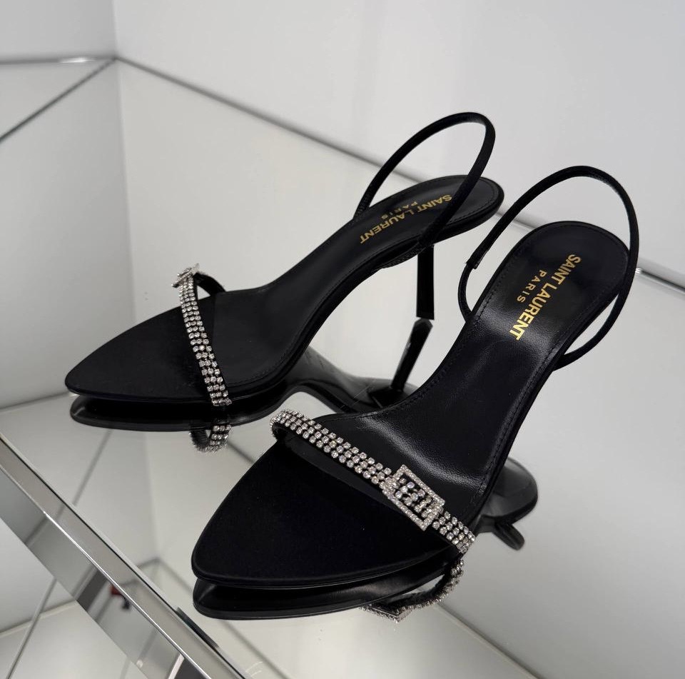 Босоножки смотреть фото