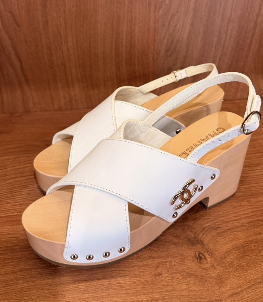 Босоножки смотреть фото