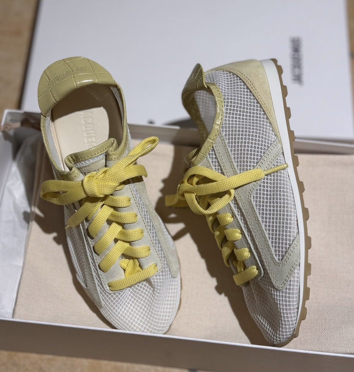 Кроссовки смотреть фото