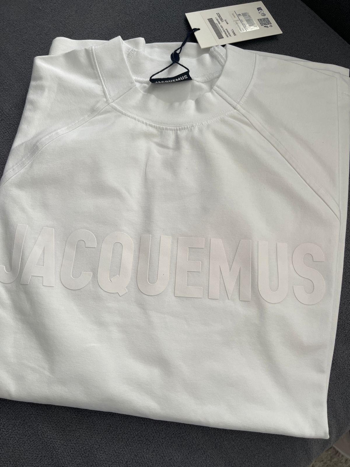 Футболка Jacquemus смотреть фото