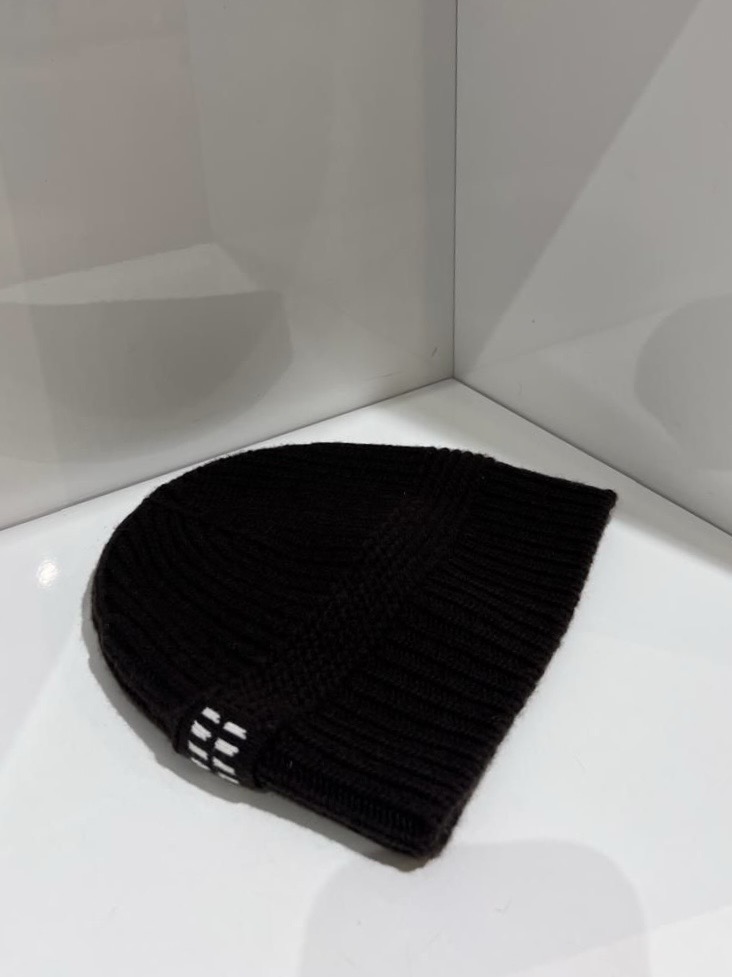 Шапка смотреть фото