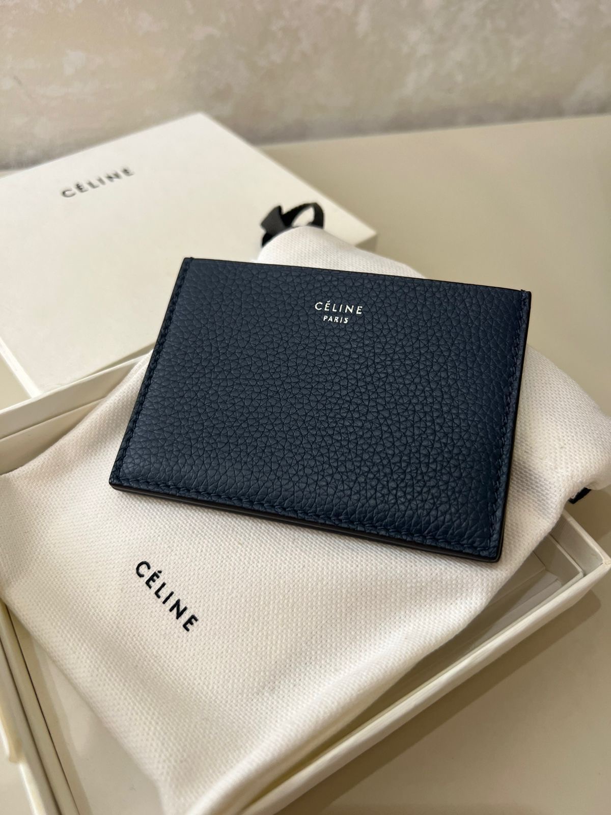 Картхолдер смотреть фото