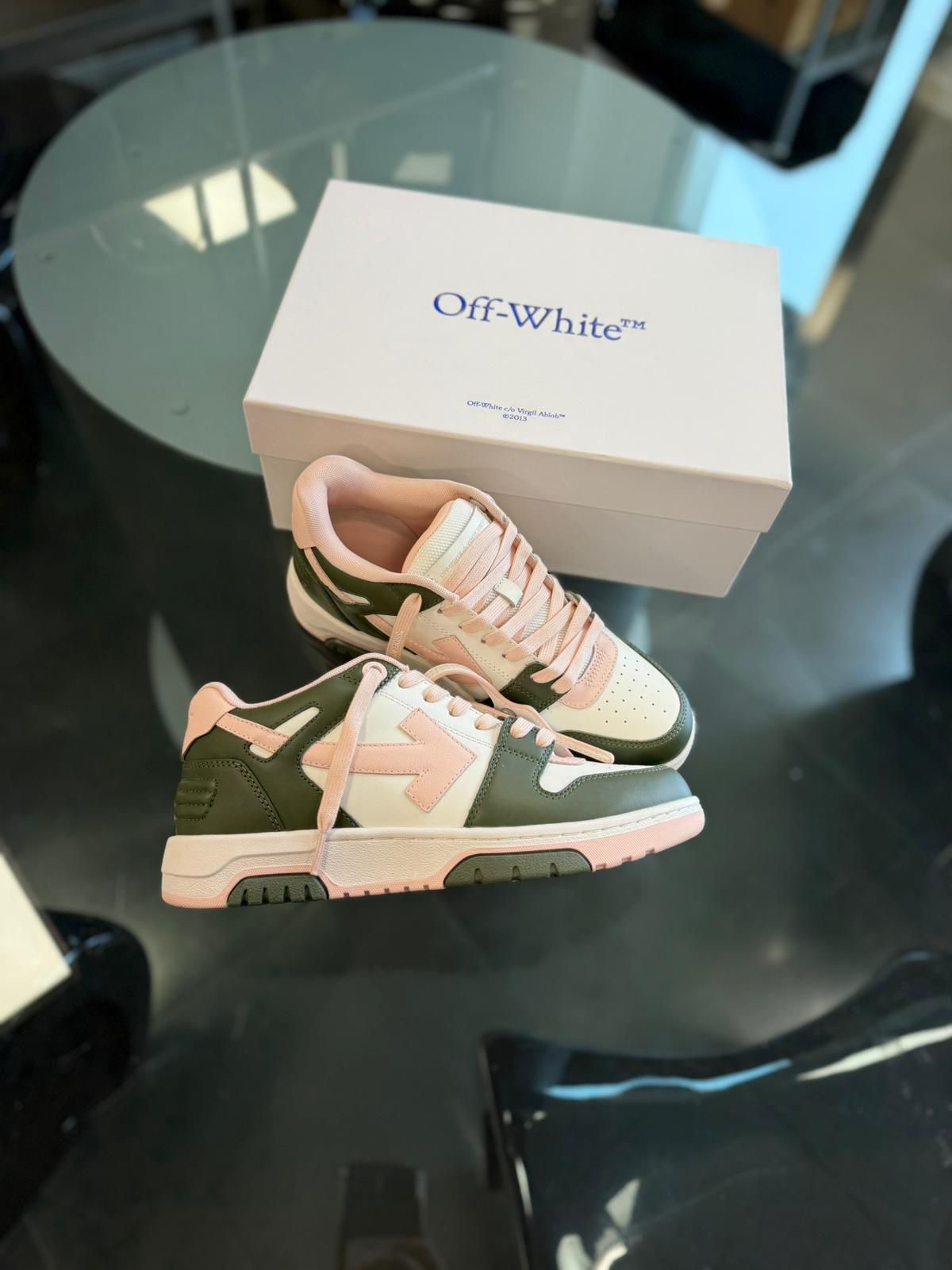 Кроссовки Кроссовки смотреть фото