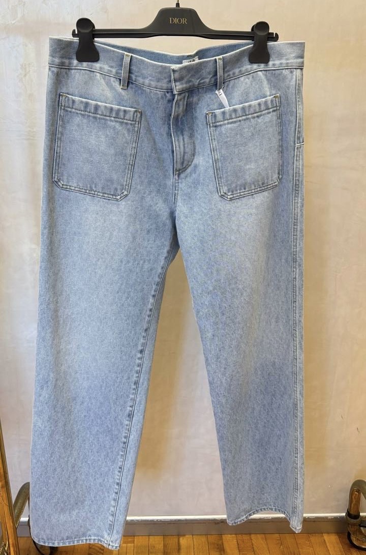 Джинсы Christian Dior смотреть фото