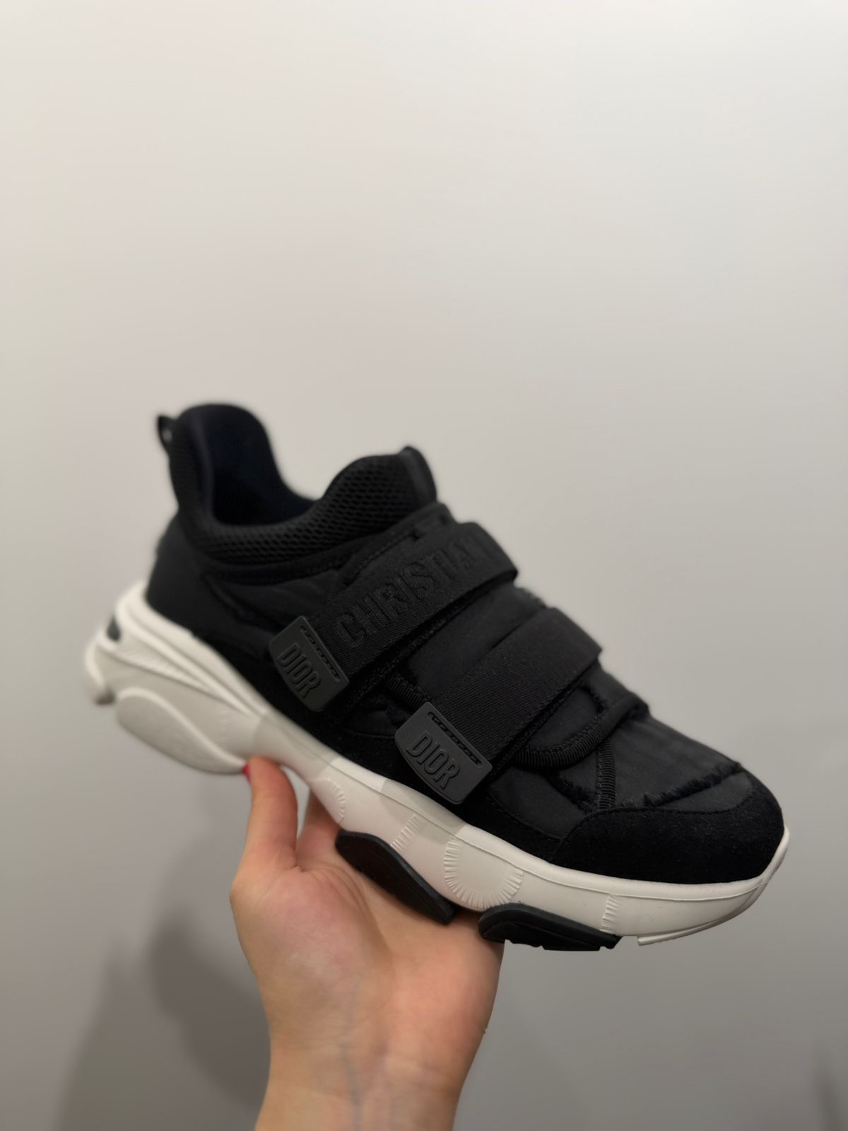 Кроссовки смотреть фото