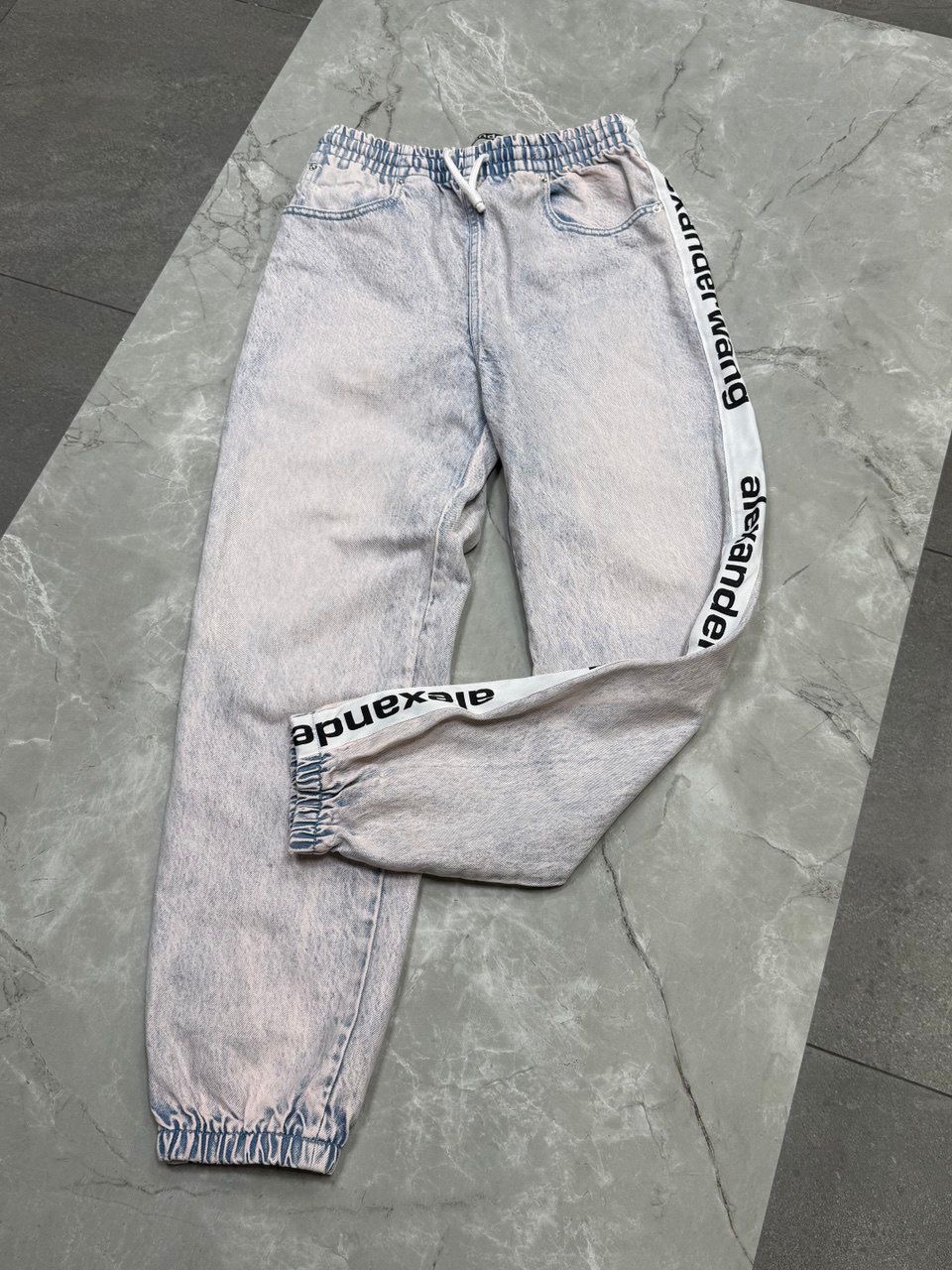 Джинсы Alexander Wang смотреть фото