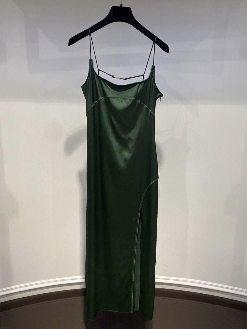 Платье Jacquemus смотреть фото