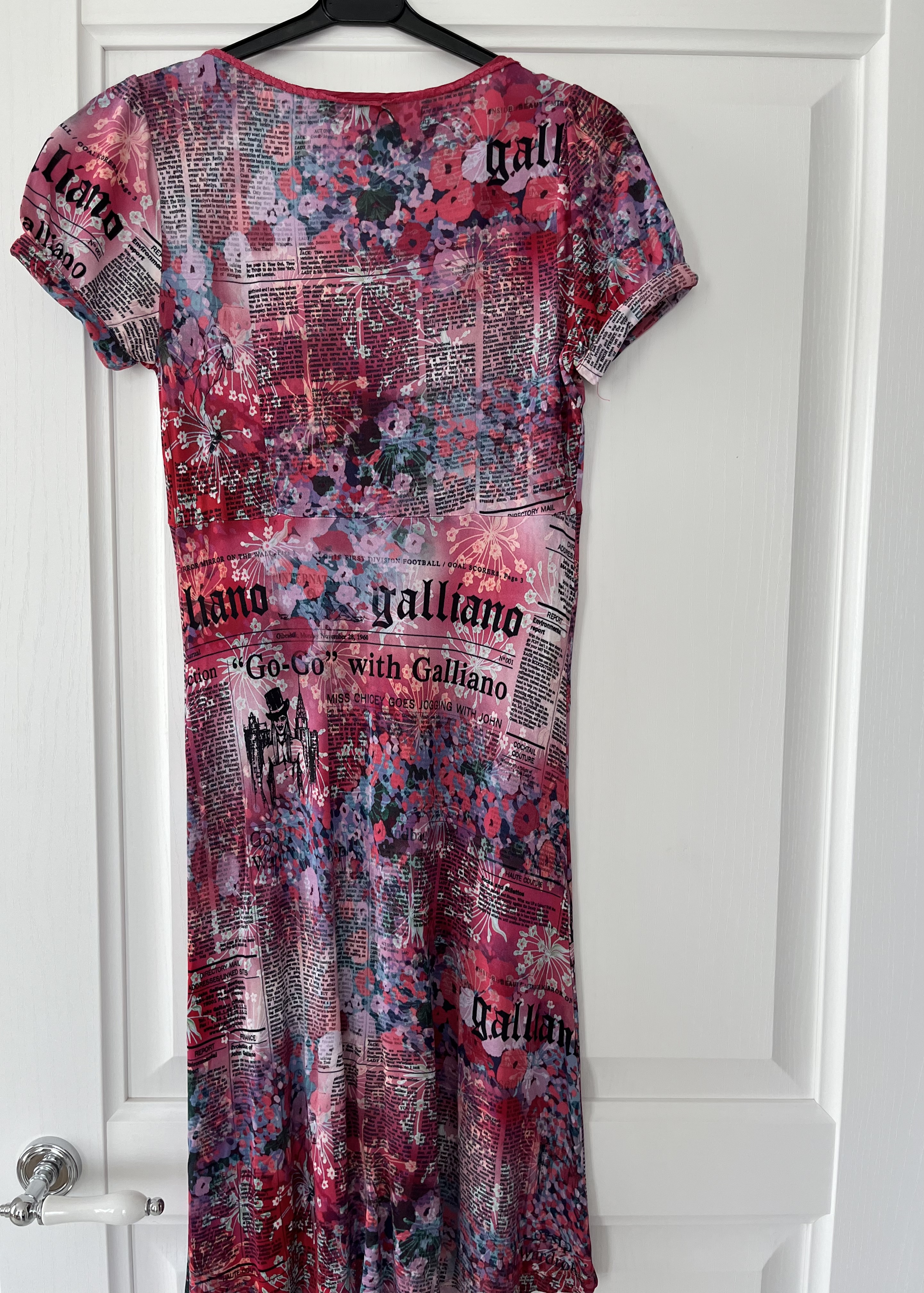 Платье John Galliano смотреть фото