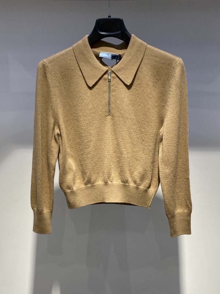 Кофта Prada смотреть фото