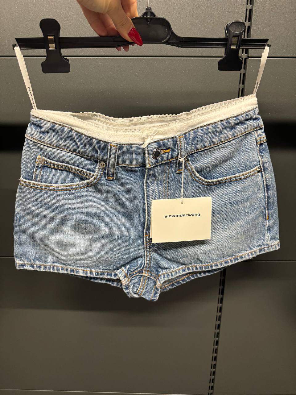 Джинсовые шорты Alexander Wang смотреть фото