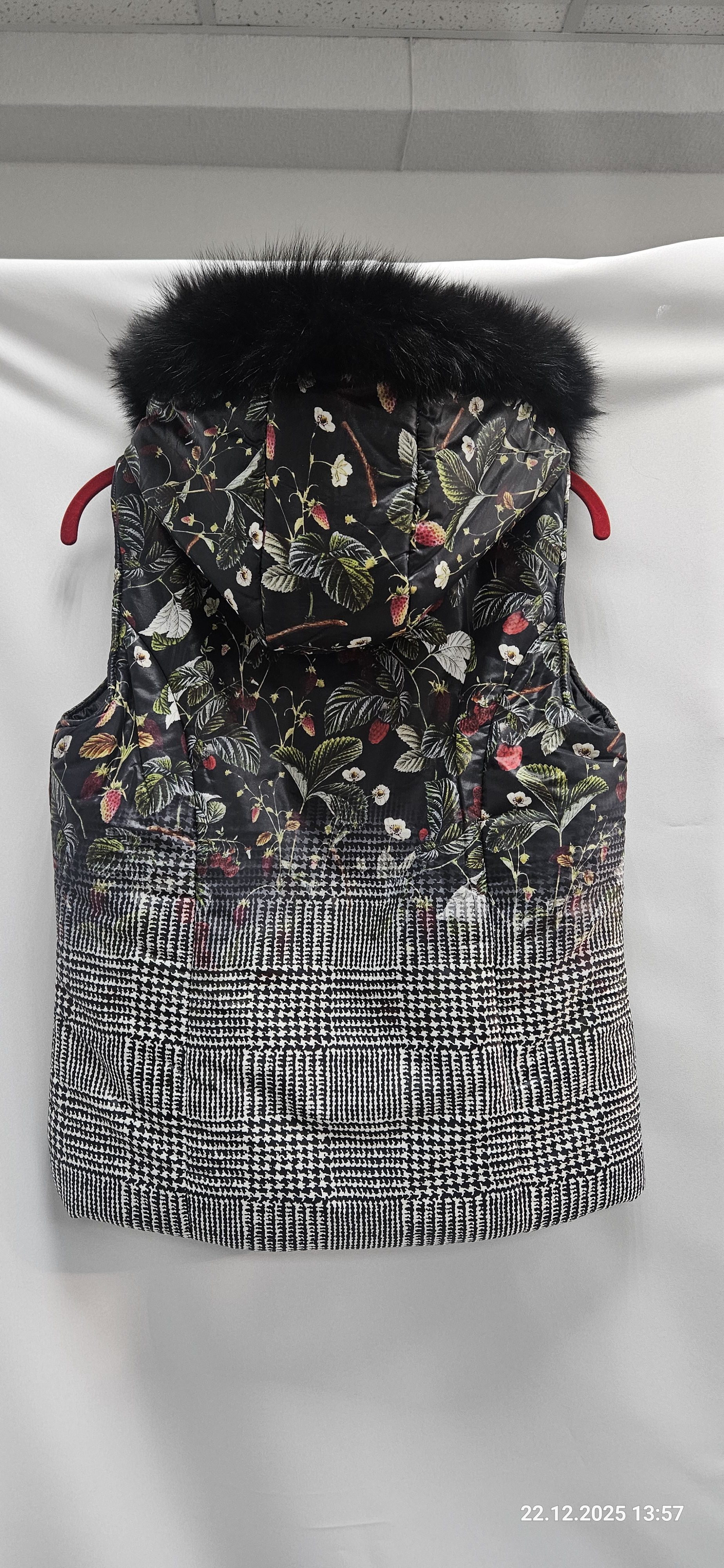 Жилет смотреть фото