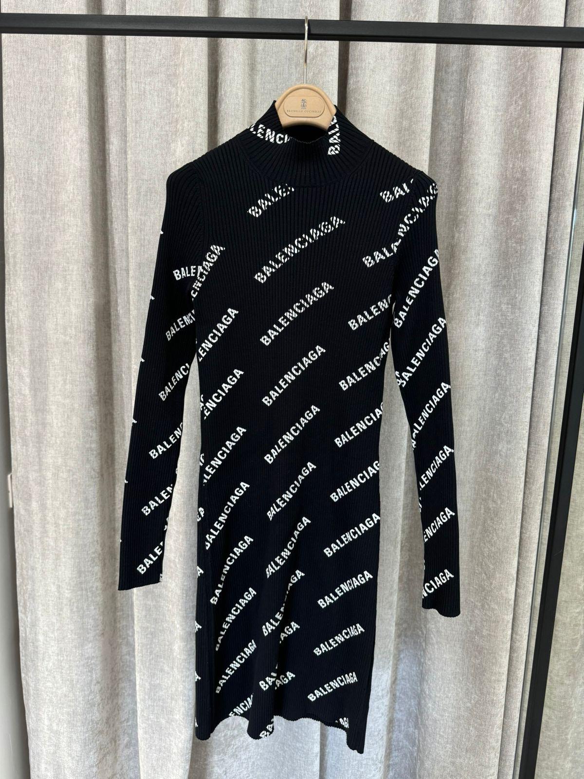 Платье Balenciaga смотреть фото