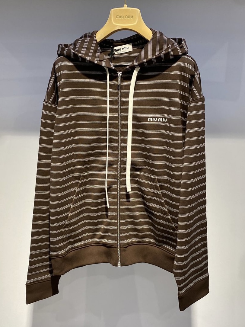 Спортивные кофты смотреть фото