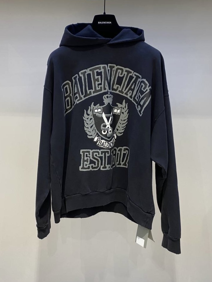 Худи Balenciaga смотреть фото