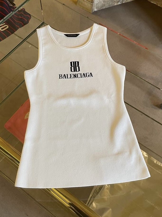 Топ Balenciaga смотреть фото