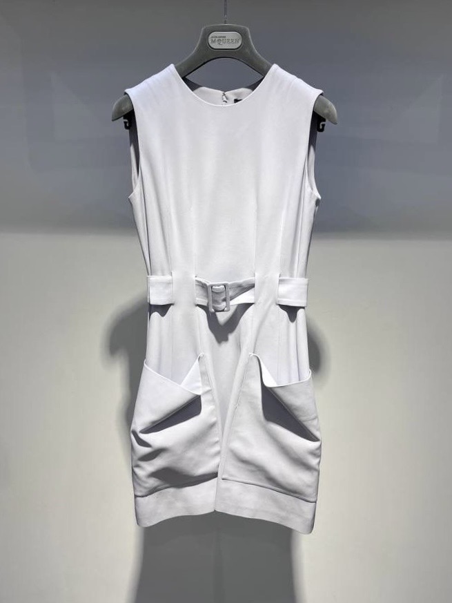 Платье Alexander McQueen смотреть фото