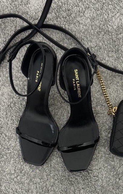 Босоножки смотреть фото