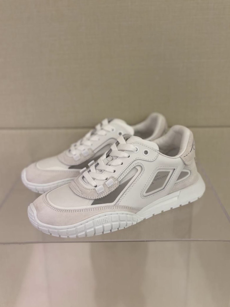 Кроссовки смотреть фото