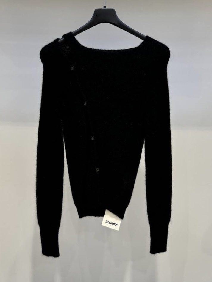 Свитер Jacquemus смотреть фото