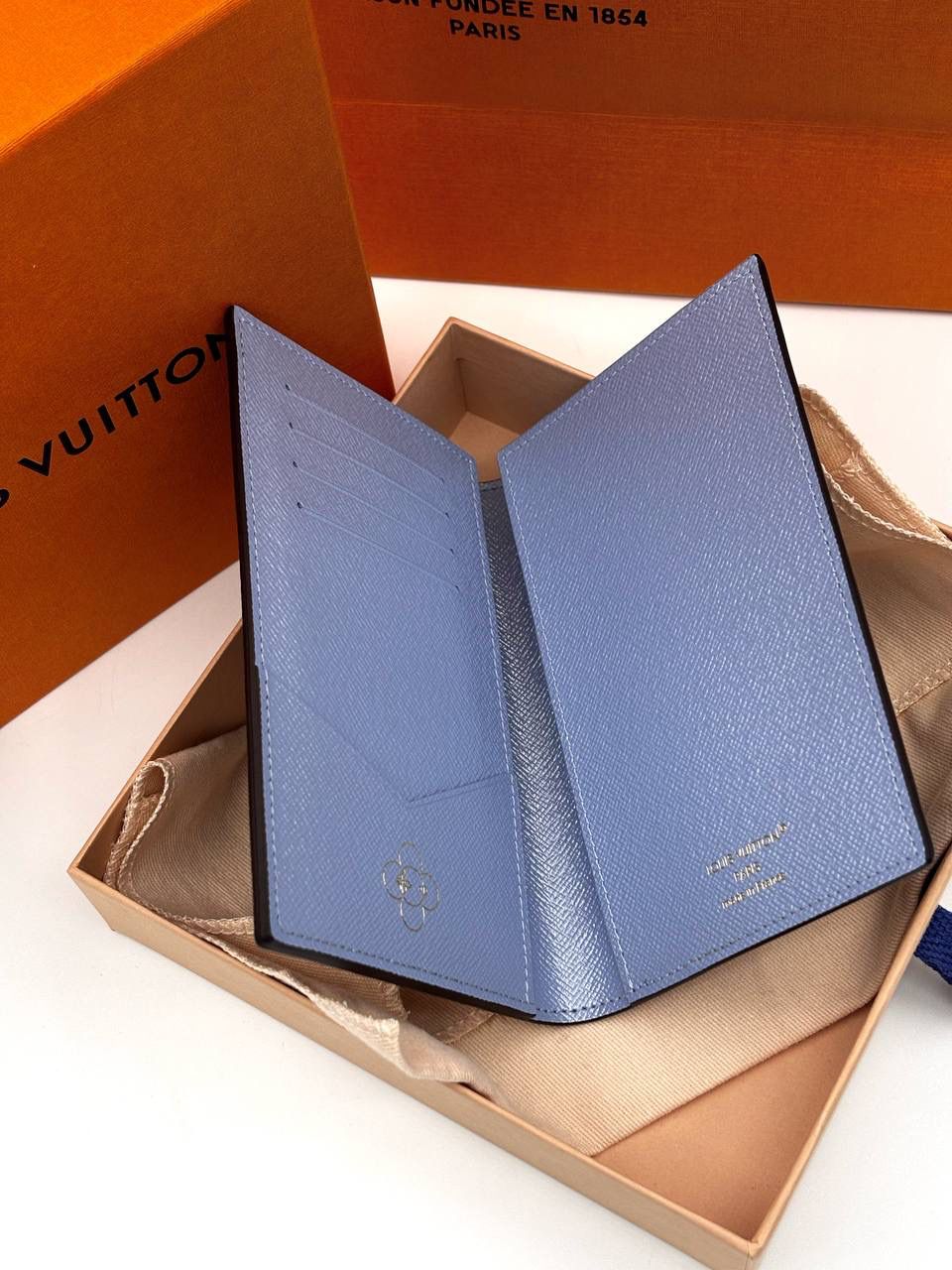 Обложка на паспорт смотреть фото