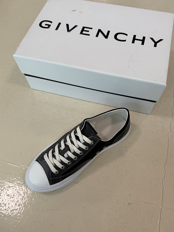 Givenchy Кеды