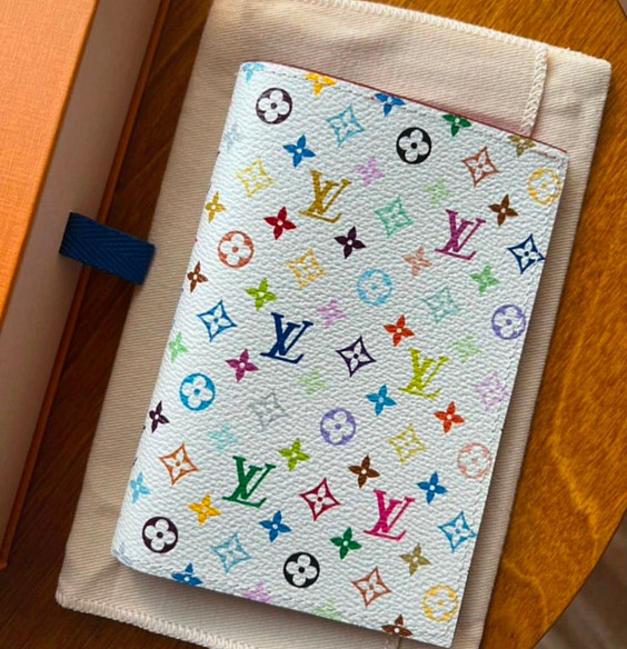 Louis Vuitton x Takashi Murakami Обложка на паспорт