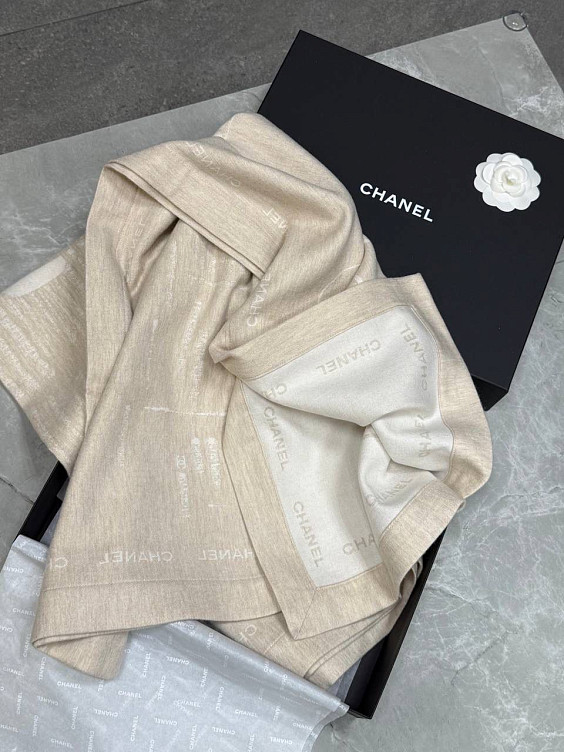 Chanel Палантин