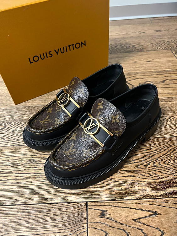 Louis Vuitton Лоферы