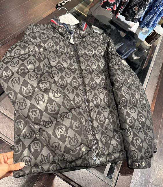 Moncler Куртка