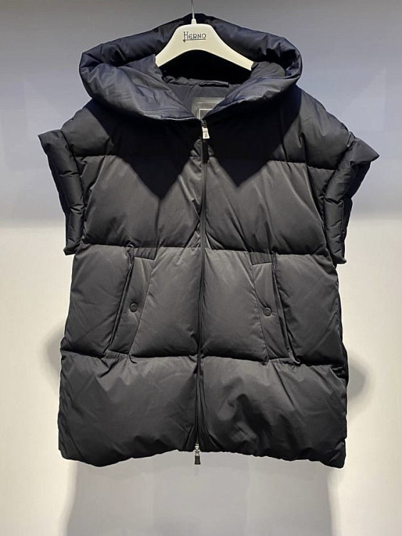 Herno Жилетка