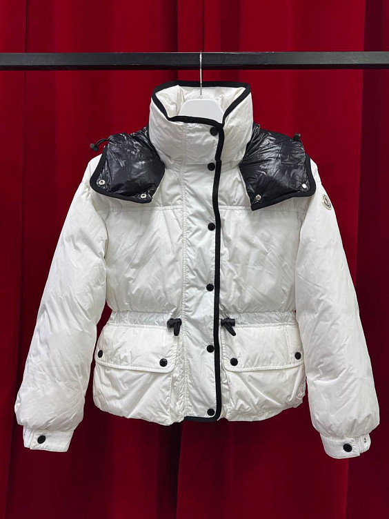Moncler Пуховик