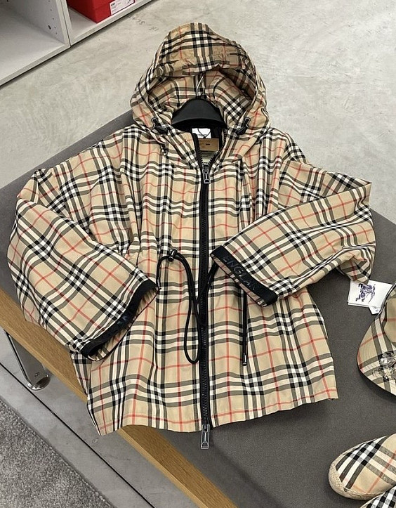 Burberry Ветровка