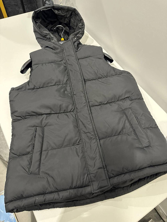 New Balance Жилетка